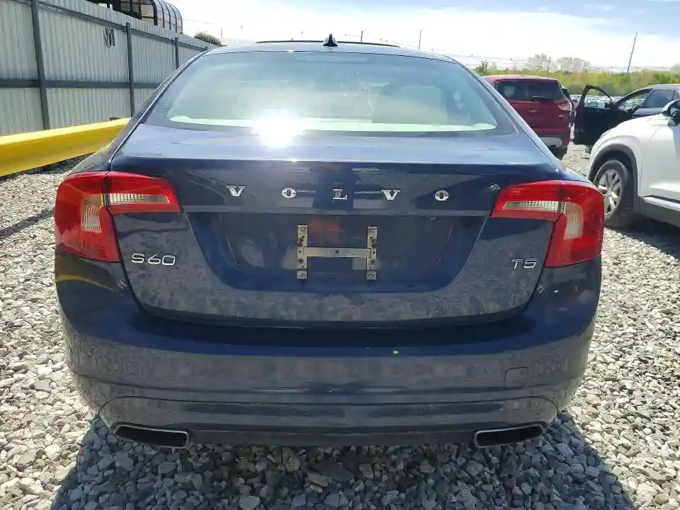 YV126MFK2F2336893 2015 VOLVO S60-5