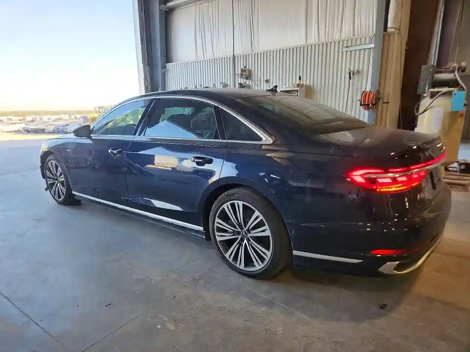 WAULDAF86PN008988 2023 AUDI A8-1