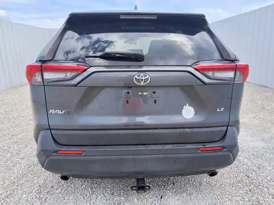 JTMH1RFV2KD501877 2019 TOYOTA RAV4-5