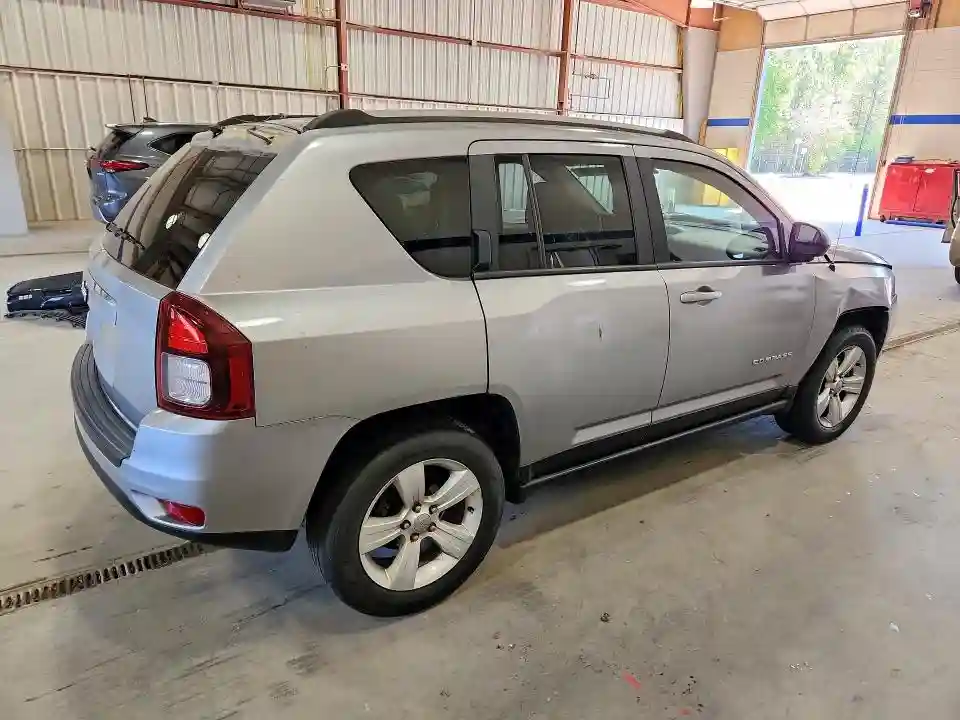 1C4NJDBB7FD283121 2015 JEEP COMPASS-2