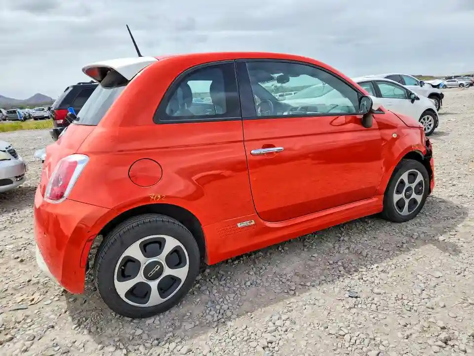3C3CFFGE5FT695432 2015 FIAT 500-2