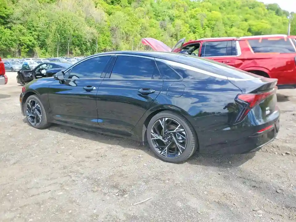 KNAG64J73S5293752 2025 KIA K5-1