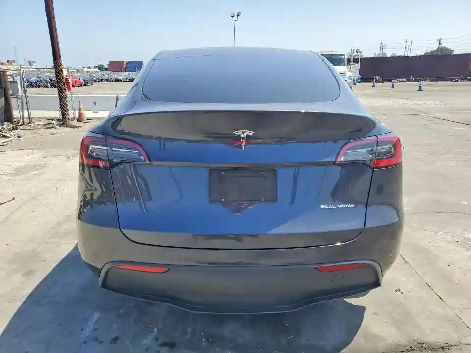 7SAYGDEE7RA238324 2024 TESLA MODEL Y-5