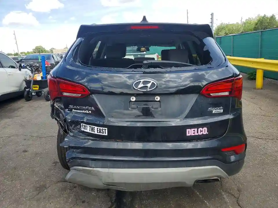 5NMZUDLB9JH074423 2018 HYUNDAI SANTA FE-5