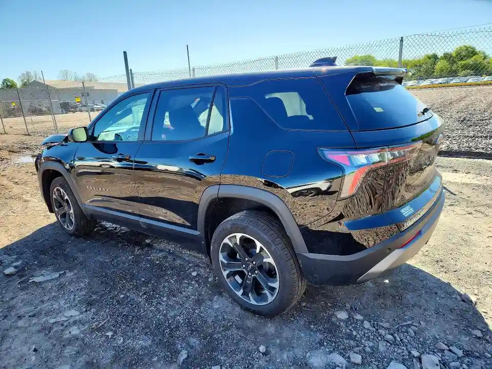 3GNAXPEG9TL415590 2026 CHEVROLET EQUINOX-1