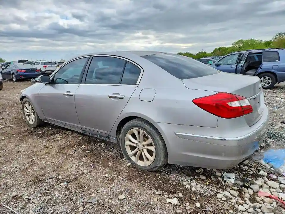 KMHGC4DD4DU240835 2013 HYUNDAI GENESIS-1