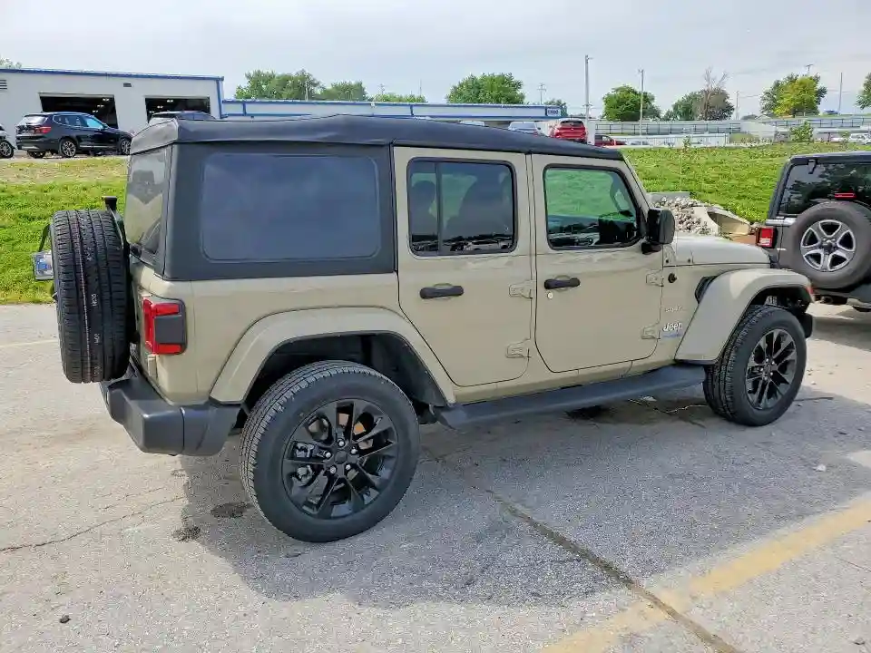 1C4JJXP61NW277006 2022 JEEP WRANGLER-2