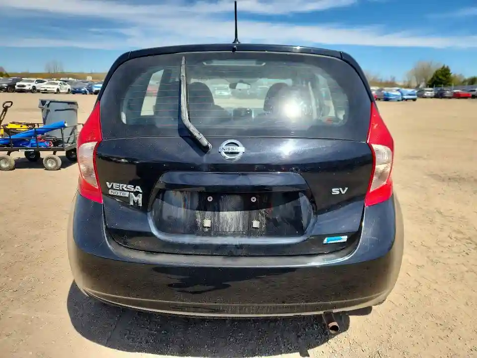 3N1CE2CP5FL382656 2015 NISSAN VERSA-5