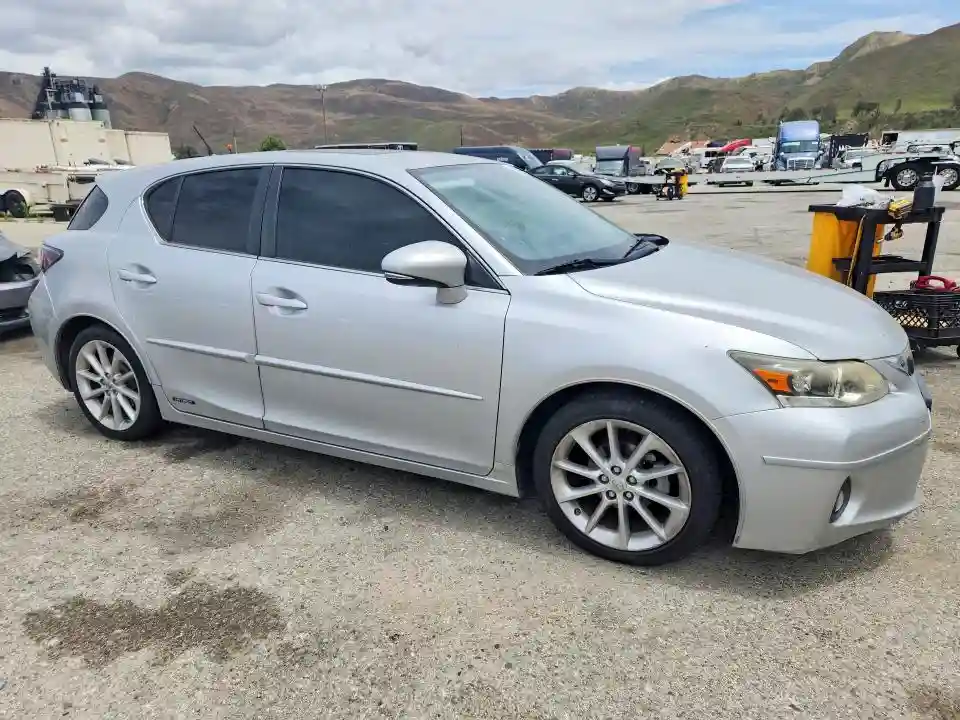 JTHKD5BH0D2157758 2013 LEXUS CT 200-3