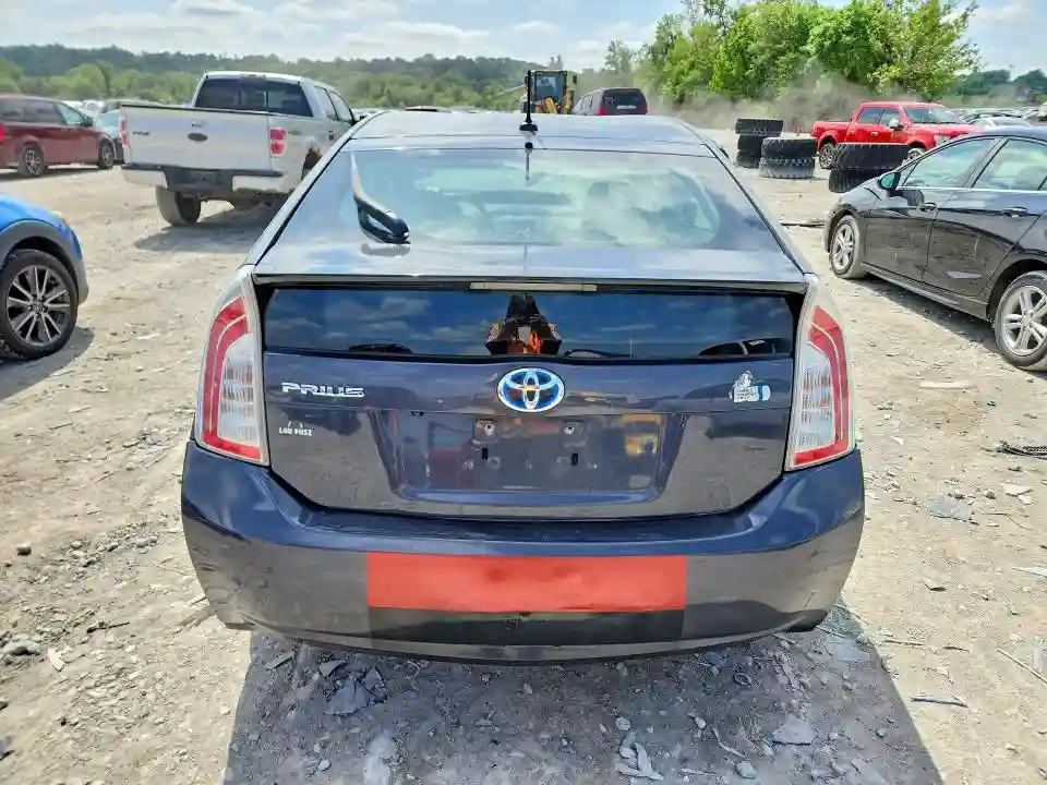 JTDKN3DU9F0417831 2015 TOYOTA PRIUS THRE-5