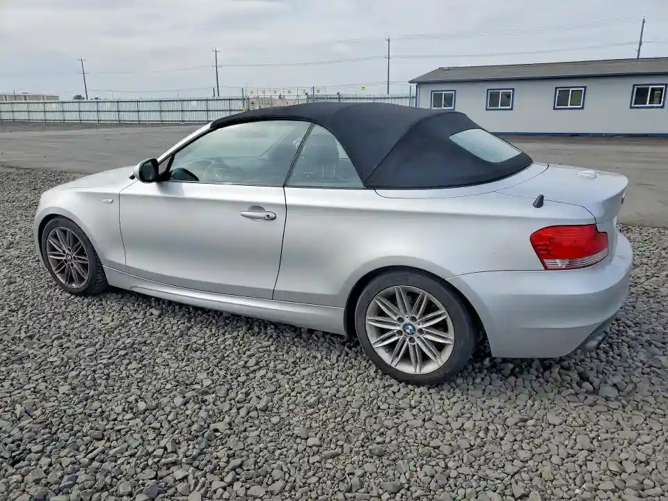 WBAUN1C54AVH82095 2010 BMW 1 SERIES-1