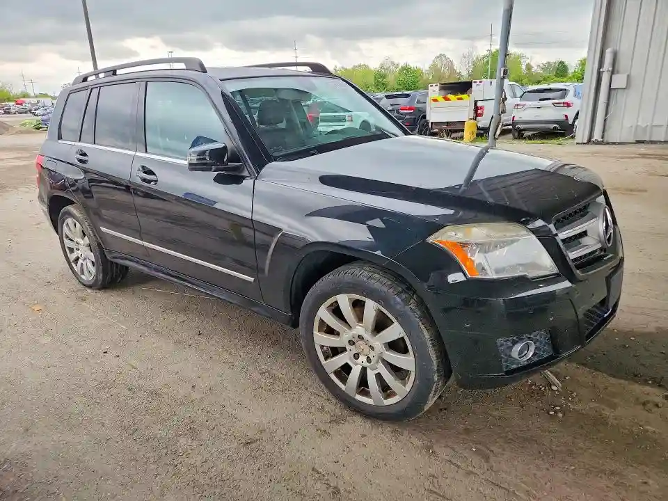 WDCGG5GB2BF574768 2011 MERCEDES-BENZ GLK-CLASS-3