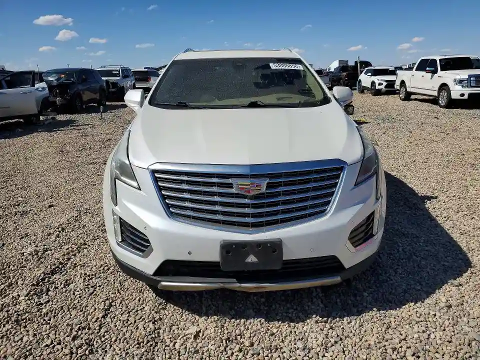 1GYKNFRS3HZ190413 2017 CADILLAC XT5-4