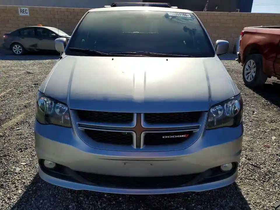 2C4RDGEG0JR282979 2018 DODGE CARAVAN-4