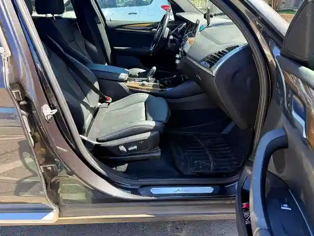 5UXTR9C5XKLD92731 2019 BMW X3-4