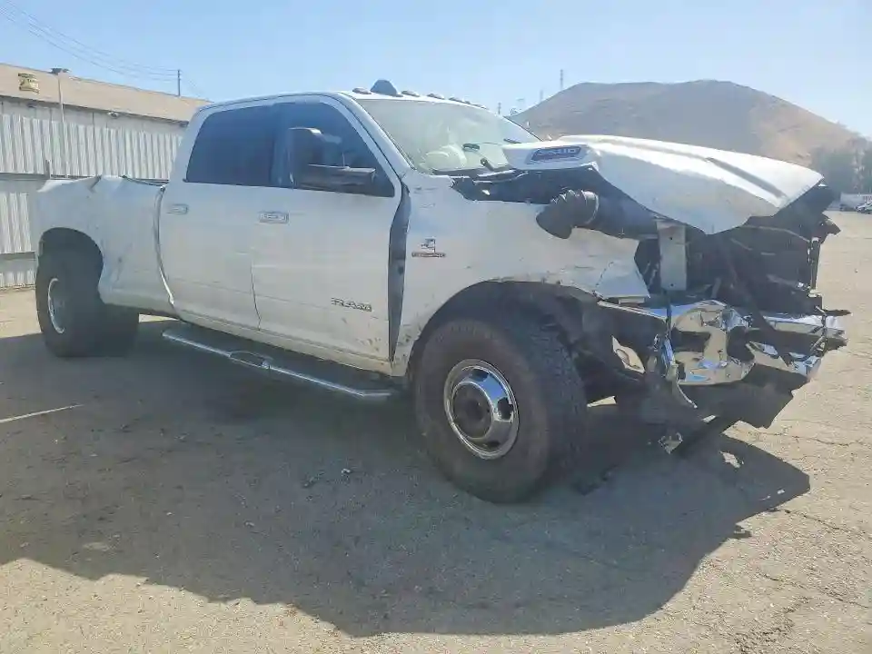 3C63RRHL3KG725653 2019 RAM 3500-3
