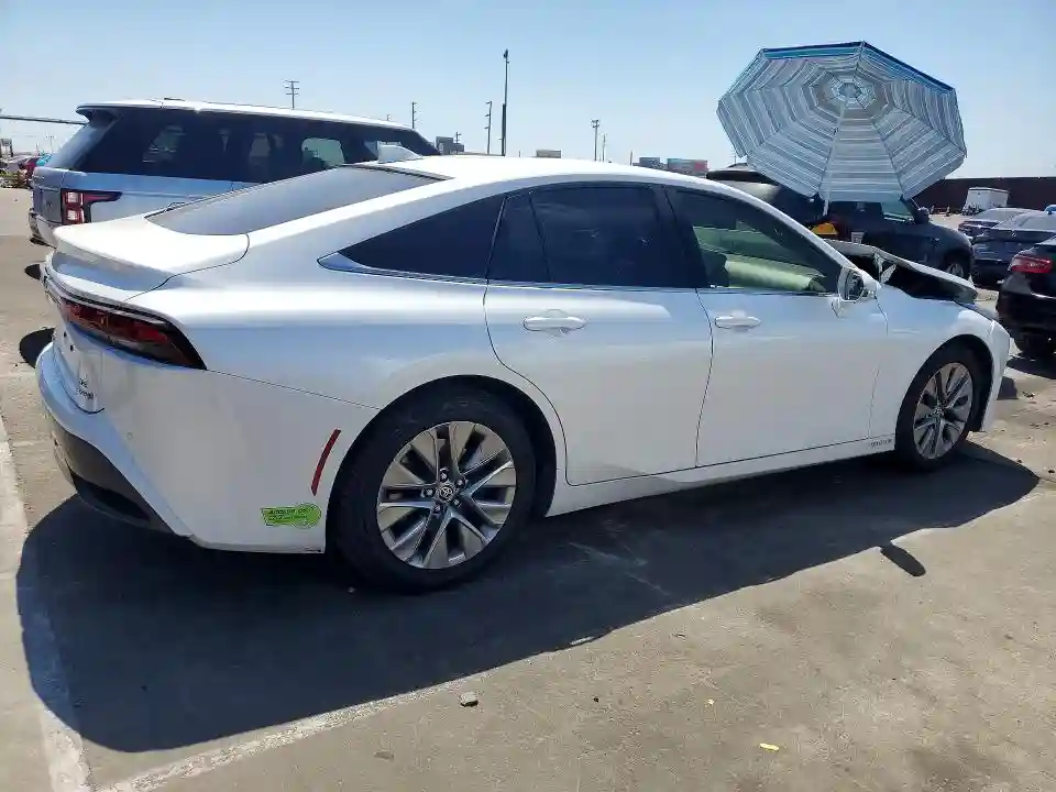 JTDAAAAA1NA007507 2022 TOYOTA MIRAI-2
