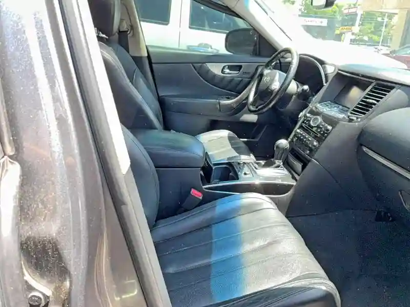 JN8CS1MW0FM482521 2015 INFINITI QX70-4