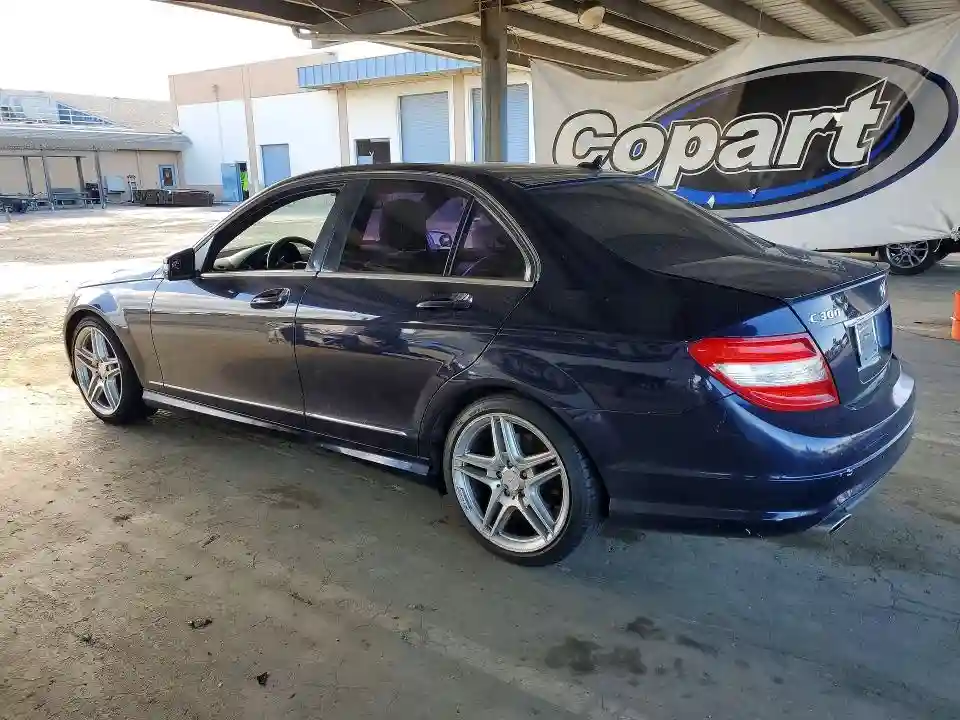 WDDGF5EB2BR174578 2011 MERCEDES-BENZ C-CLASS-1
