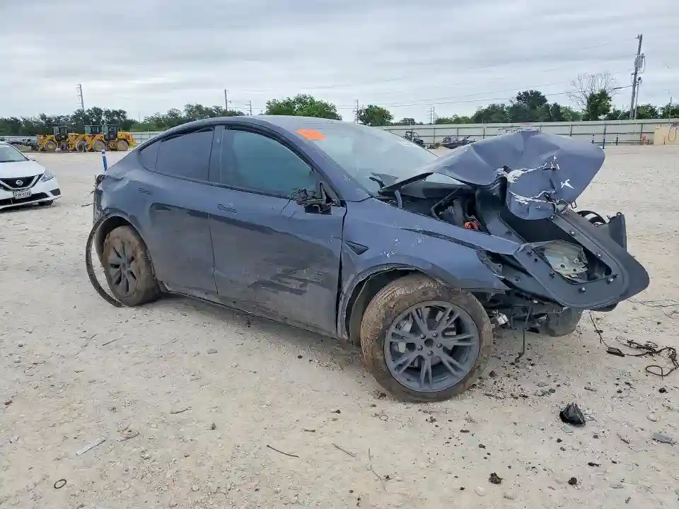 7SAYGDEDXRA331457 2024 TESLA MODEL Y-3