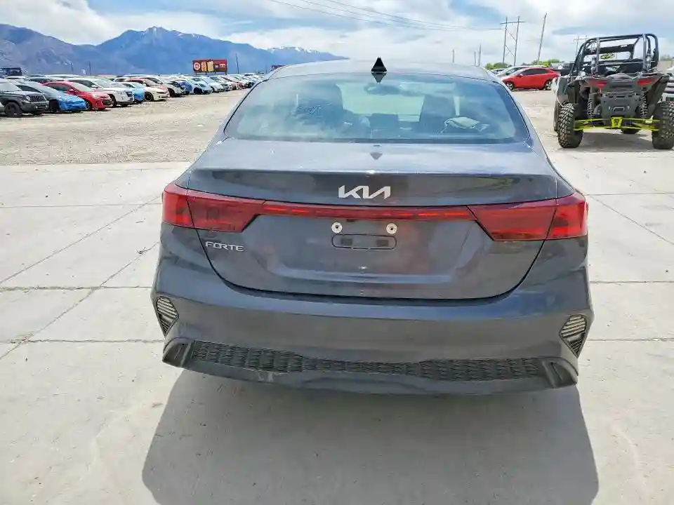 3KPF24AD3PE602843 2023 KIA FORTE LXS-5