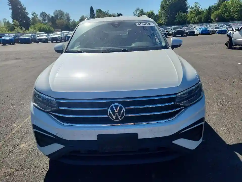 3VV2B7AX2PM061575 2023 VOLKSWAGEN TIGUAN-4