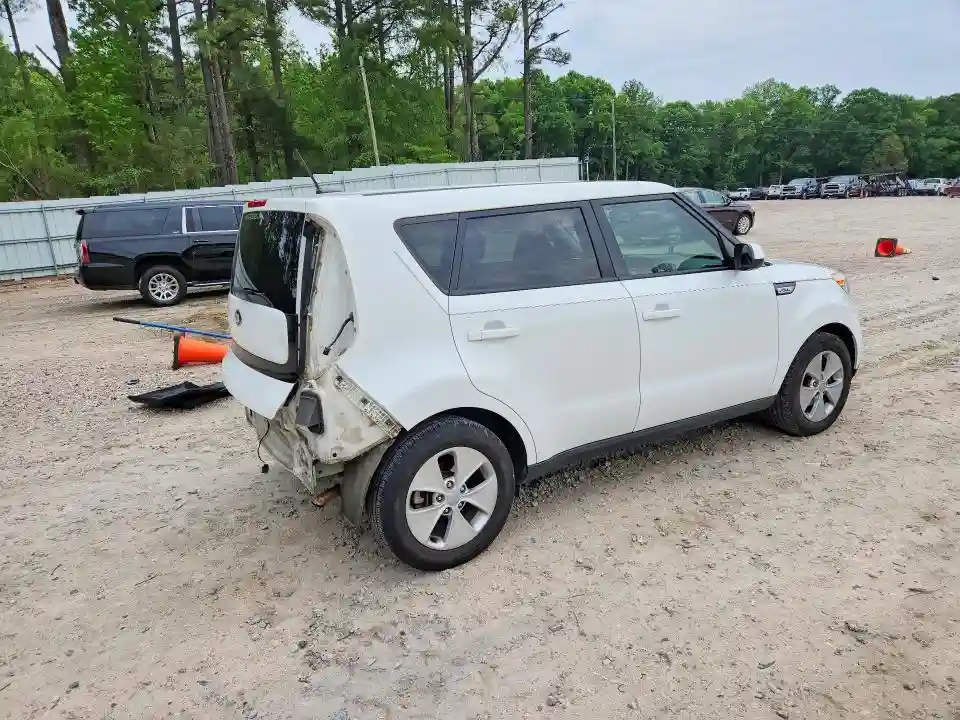 KNDJN2A27G7850064 2016 KIA SOUL-2