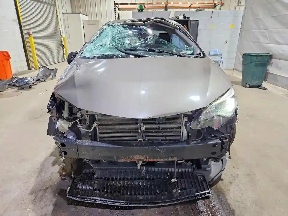 2T1BURHE1JC074956 2018 TOYOTA COROLLA-4