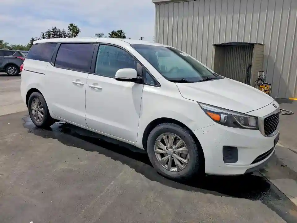 KNDMA5C15G6112087 2016 KIA SEDONA-3