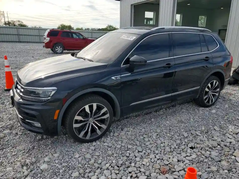 3VV4B7AX0LM098577 2020 VOLKSWAGEN TIGUAN-0