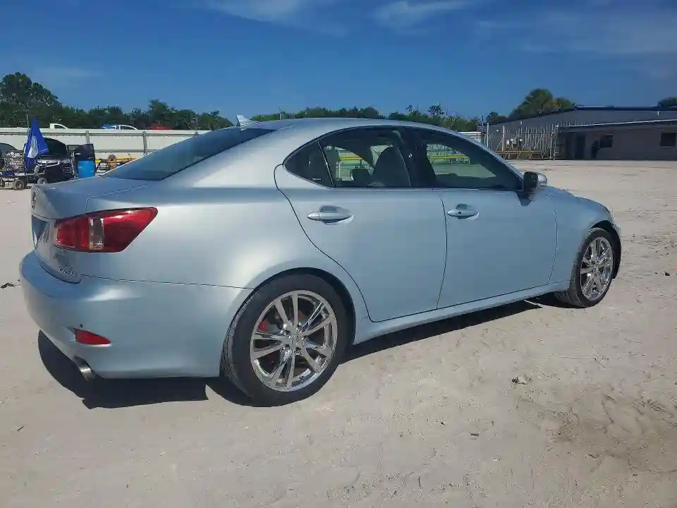 JTHBF5C26D5185339 2013 LEXUS IS-2