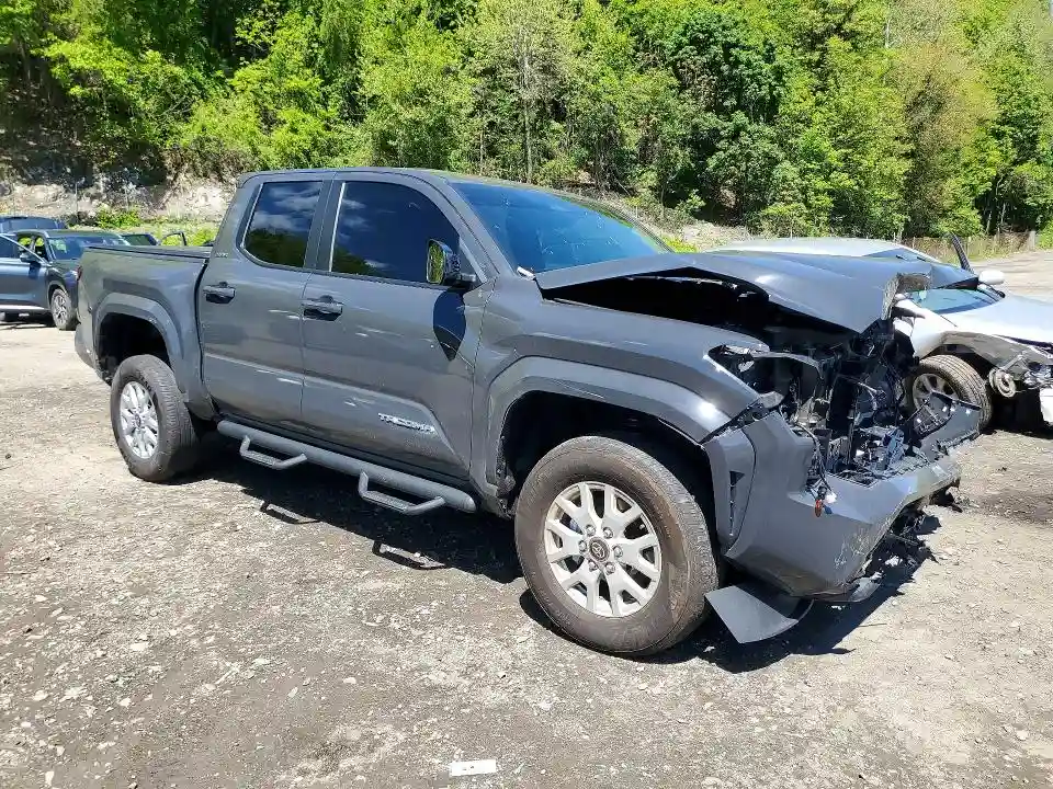 3TMLB5JN7SM163114 2025 TOYOTA TACOMA-3