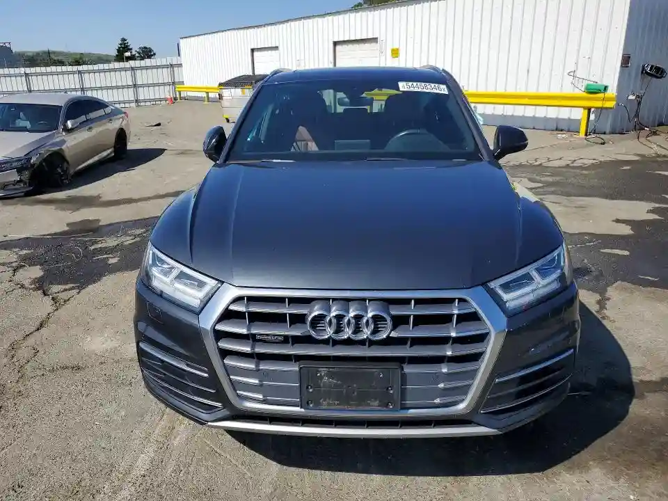 WA1BNAFY3J2222870 2018 AUDI Q5-4