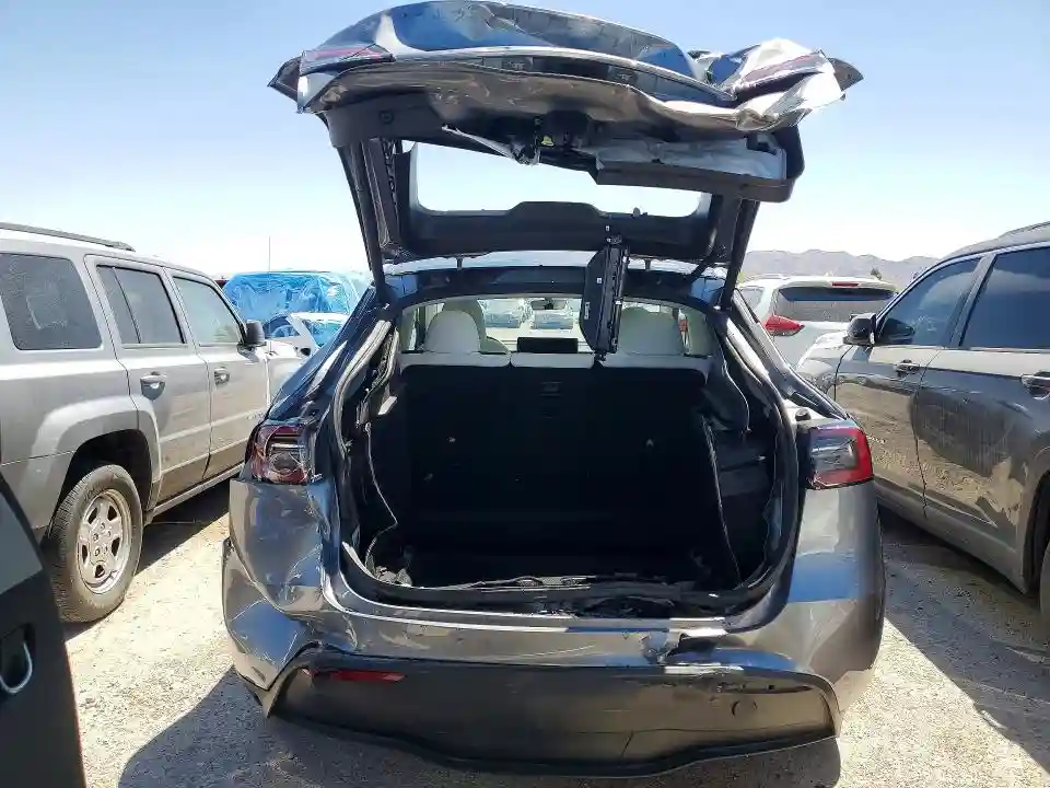 7SAYGDEE1SF278651 2025 TESLA MODEL Y-5