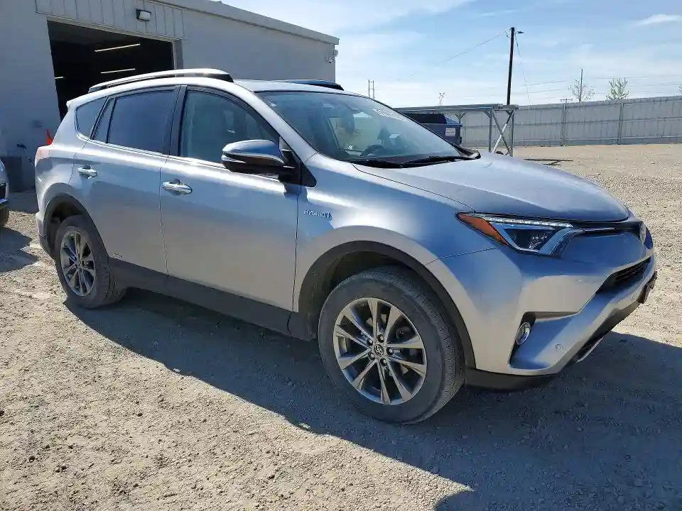 JTMDJREV9JD237670 2018 TOYOTA RAV4-3