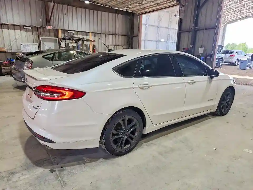 3FA6P0LU8JR161224 2018 FORD FUSION-2