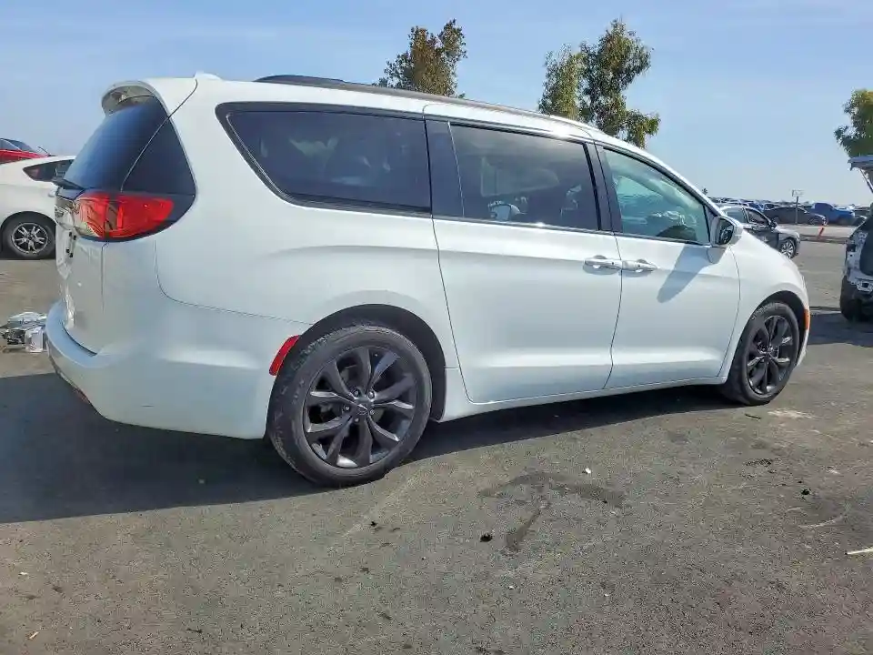 2C4RC1FG7LR192858 2020 CHRYSLER PACIFICA-2
