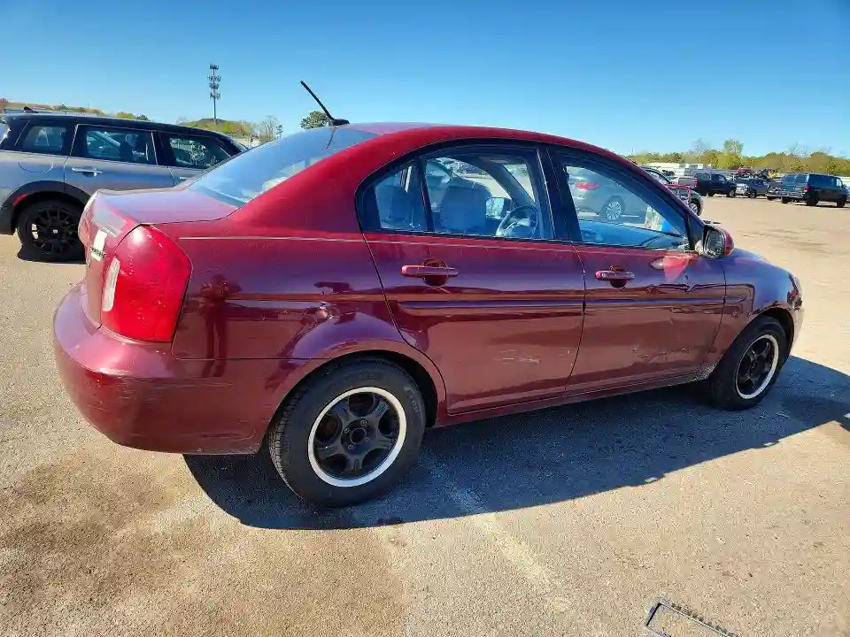 KMHCN4AC5BU553328 2011 HYUNDAI ACCENT-2