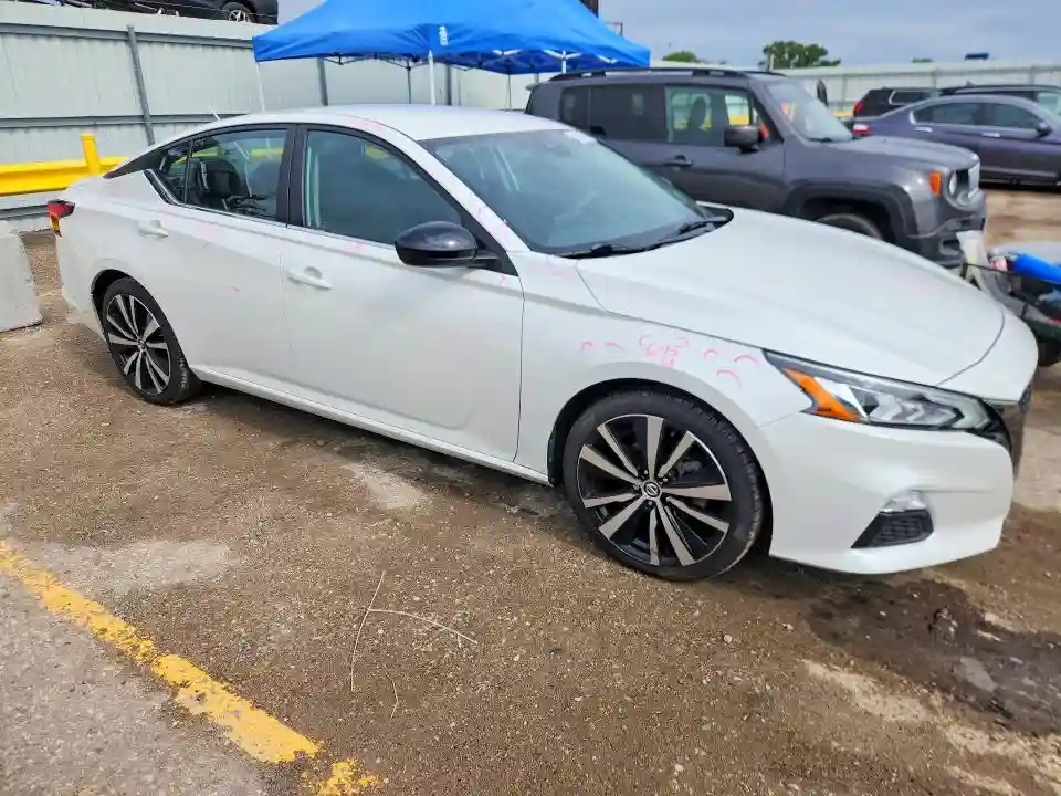 1N4BL4CV1MN398171 2021 NISSAN ALTIMA-3