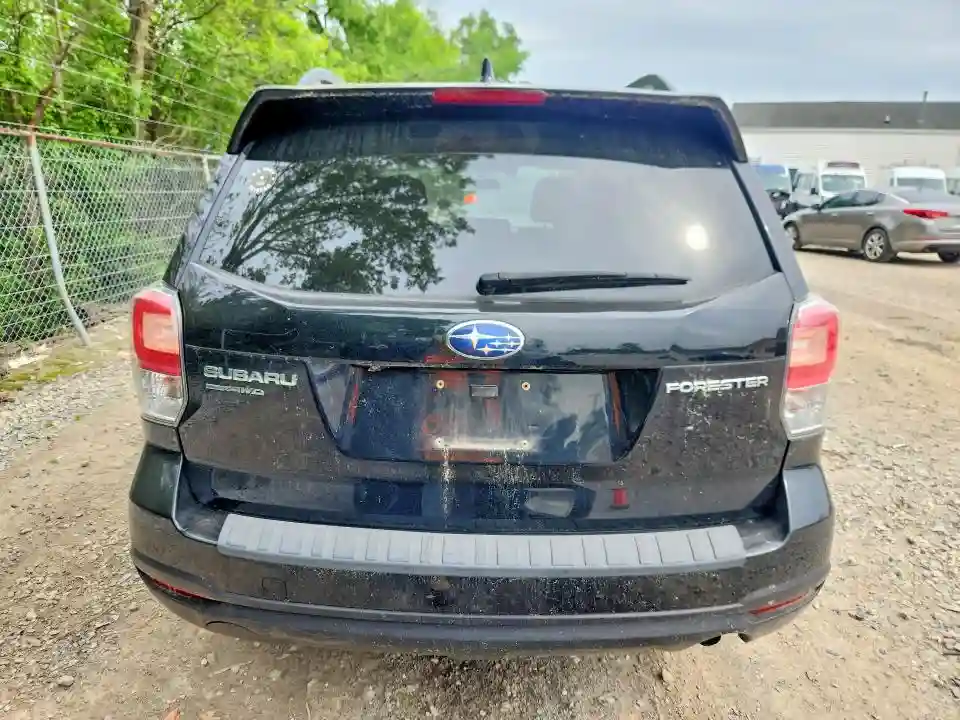 JF2SJAGC8JH410206 2018 SUBARU FORESTER-5