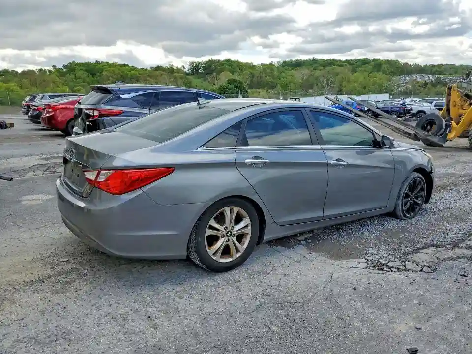 5NPEC4AC9DH737591 2013 HYUNDAI SONATA-2