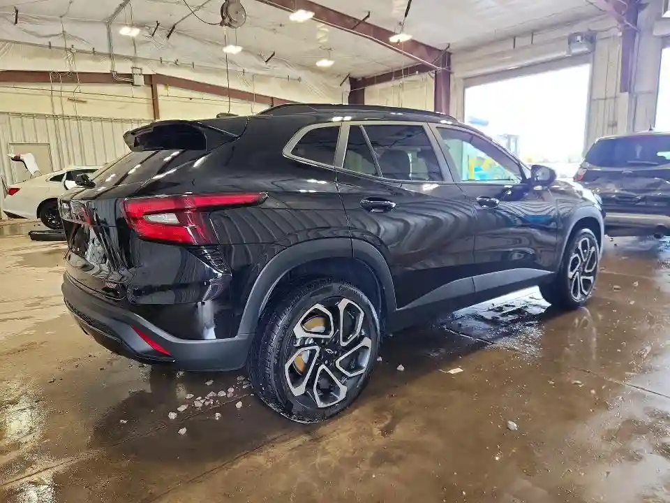 KL77LJE20RC128642 2024 CHEVROLET TRAX-2