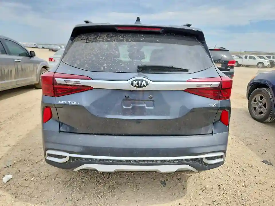 KNDEUCAA6M7070392 2021 KIA SELTOS-5