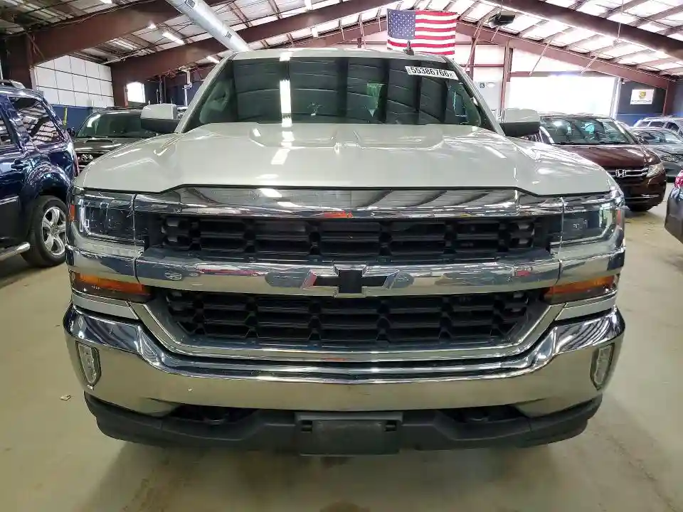 1GCVKREC8HZ123589 2017 CHEVROLET SILVERADO-4