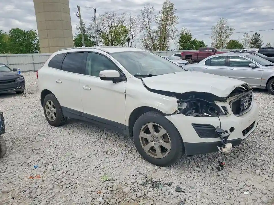 YV4952DL6C2332992 2012 VOLVO XC60-3