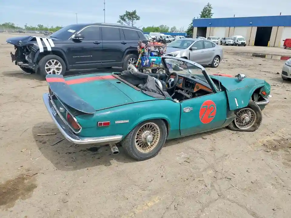 FM2246U 1973 TRIUMPH ALL MODELS-2
