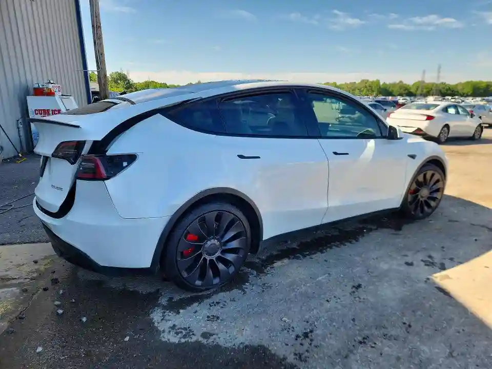 7SAYGDEF5NF554472 2022 TESLA MODEL Y-2