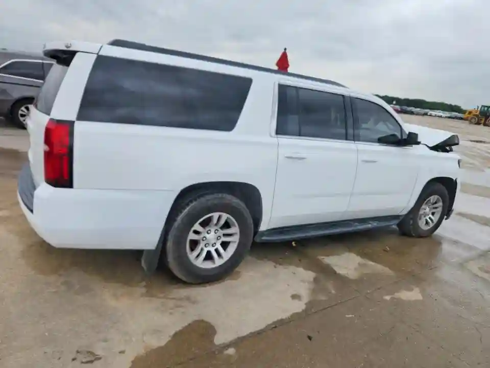 1GNSKGKC8HR261832 2017 CHEVROLET SUBURBAN-2