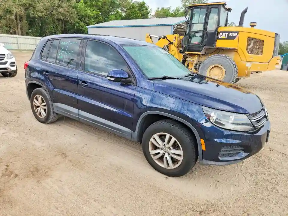 WVGBV3AX3DW581841 2013 VOLKSWAGEN TIGUAN-3