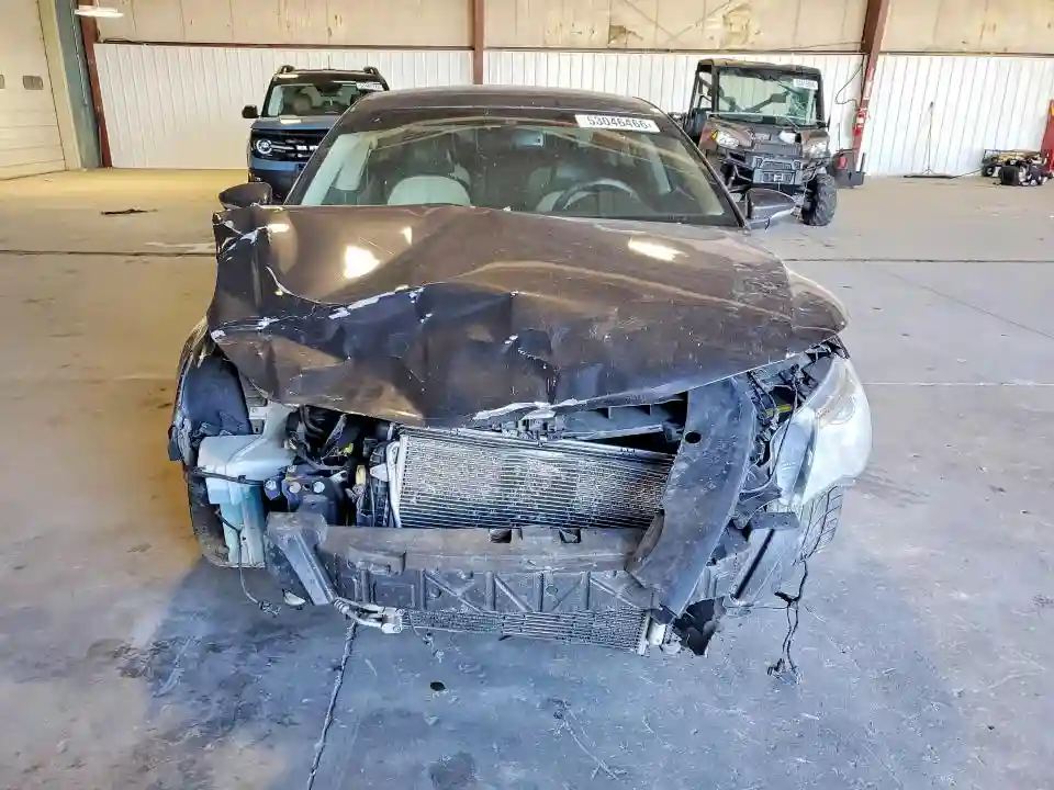 WVWHN7AN6AE560570 2010 VOLKSWAGEN CC-4